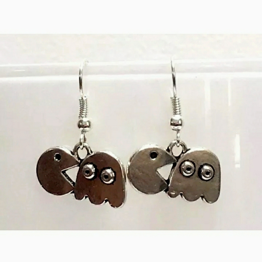 Pacman earrings silver alloy earrings nostalgia video game arcade Chomp chomp 🍓🍎